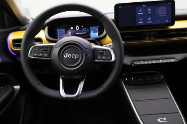 Jeep Avenger (2024) thumbnail 7