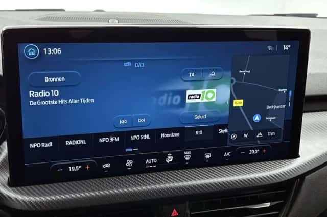 Ford Kuga (2024) thumbnail 7