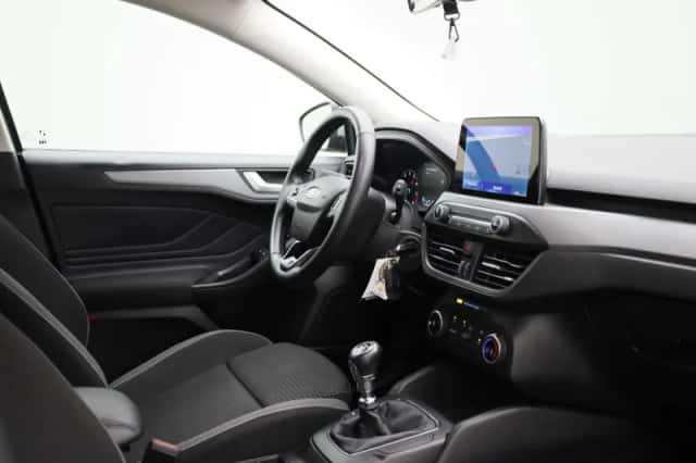 Ford Focus (2023) thumbnail 29