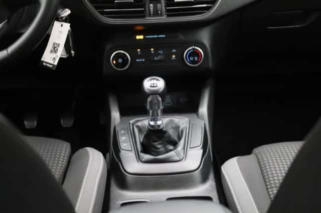 Ford Focus (2023) thumbnail 10