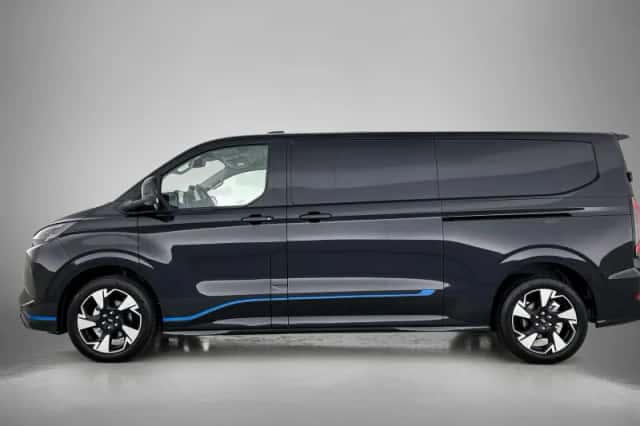 Ford Transit Custom (2026) thumbnail 2