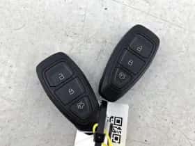 Ford Kuga thumbnail 44