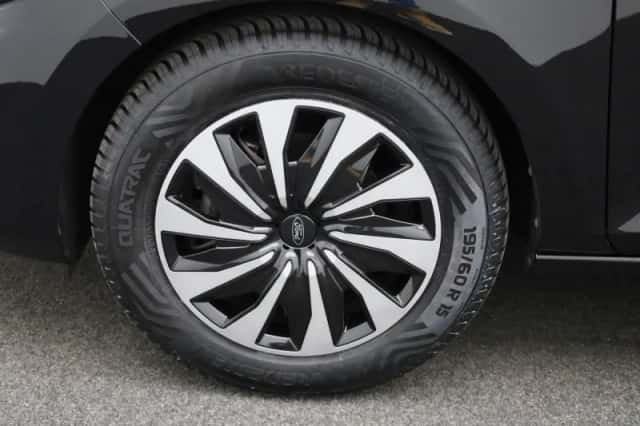 Ford Fiesta (2023) thumbnail 12