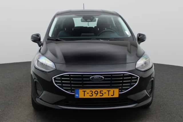 Ford Fiesta (2023) thumbnail 3