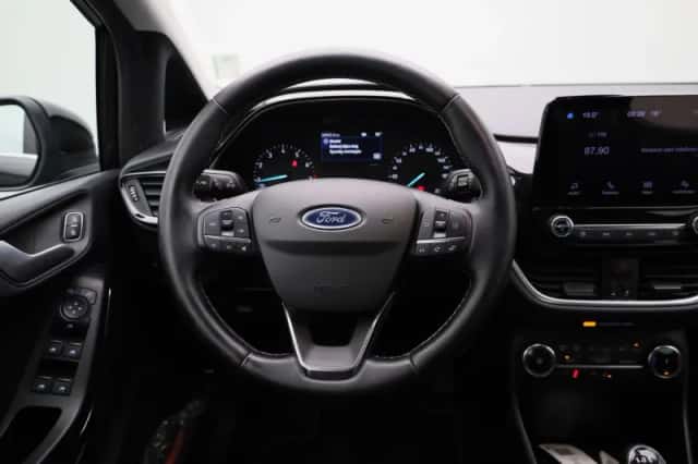Ford Fiesta (2023) thumbnail 7
