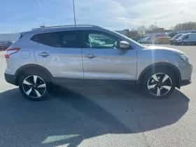 Nissan Qashqai thumbnail 4