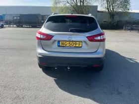 Nissan Qashqai thumbnail 6