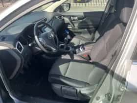 Nissan Qashqai thumbnail 10