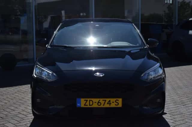 Ford Focus (2019) thumbnail 2
