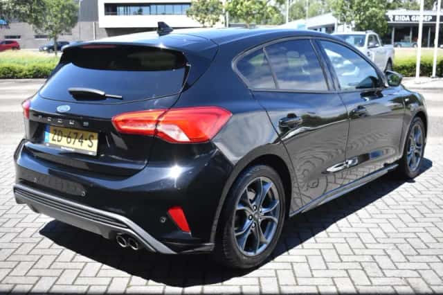 Ford Focus (2019) thumbnail 5