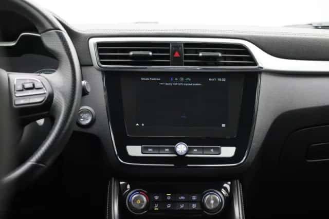MG ZS EV (2020) thumbnail 9