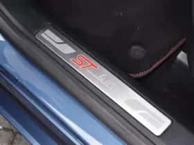 Ford Kuga thumbnail 14