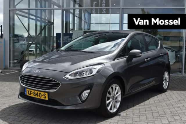 Ford Fiesta (2018) thumbnail 1