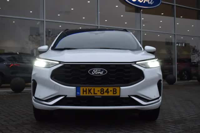 Ford Kuga (2025) thumbnail 2