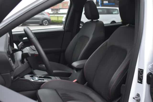 Ford Kuga (2025) thumbnail 19