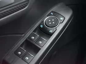 Ford Kuga thumbnail 24