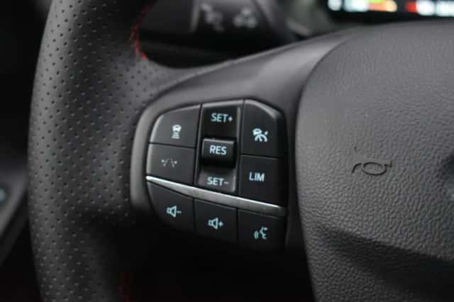 Ford Kuga (2025) thumbnail 27