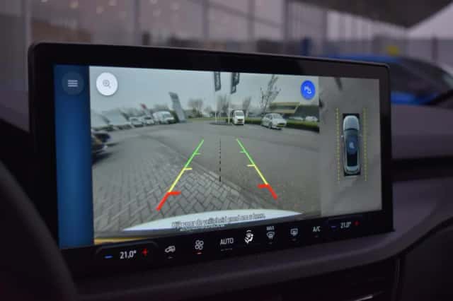 Ford Kuga (2025) thumbnail 31