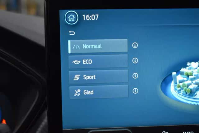 Ford Kuga (2025) thumbnail 36