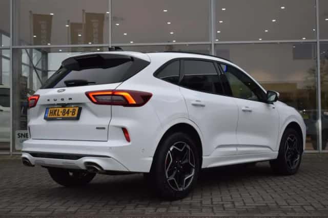 Ford Kuga (2025) thumbnail 5