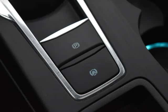 Ford Kuga (2025) thumbnail 43