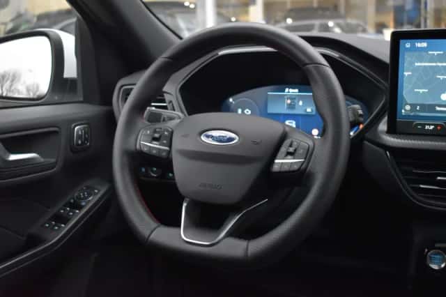 Ford Kuga (2025) thumbnail 48