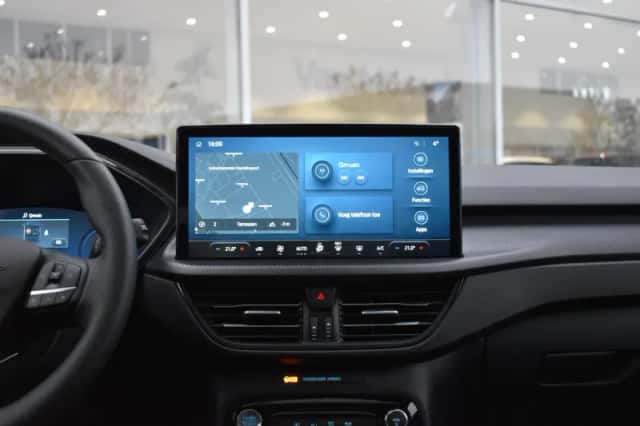 Ford Kuga (2025) thumbnail 49