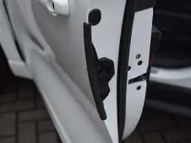 Ford Kuga thumbnail 51