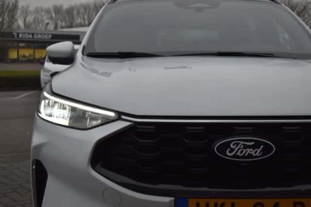 Ford Kuga (2025) thumbnail 9
