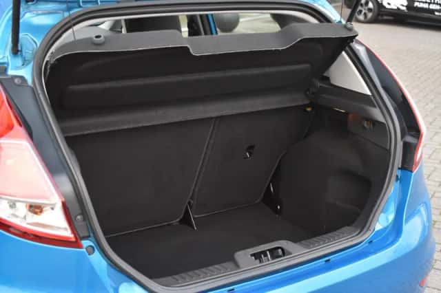Ford Fiesta (2016) thumbnail 9