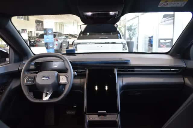 Ford Capri (2026) thumbnail 2
