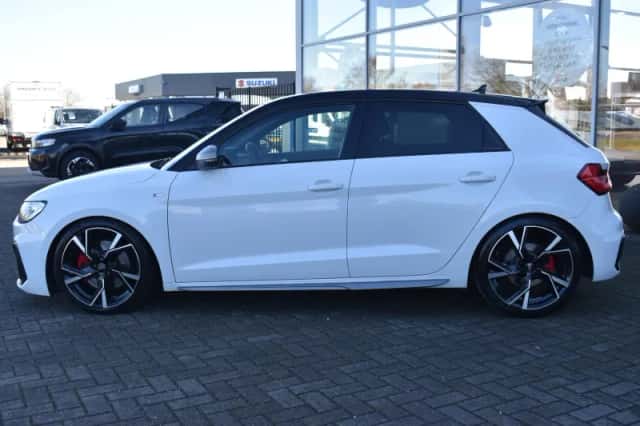 Audi A1 (2019) thumbnail 8
