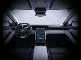Ford Explorer thumbnail 4
