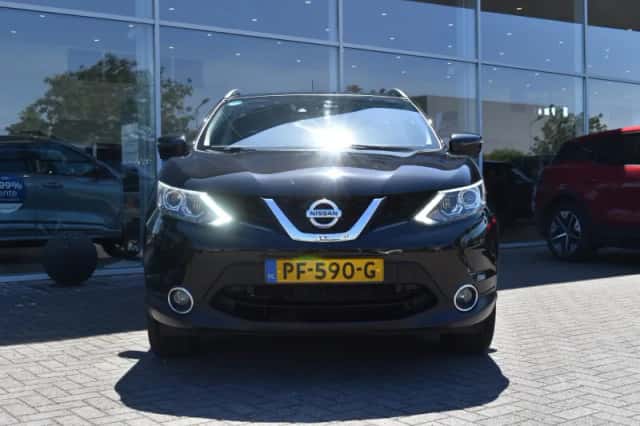 Nissan Qashqai (2017) thumbnail 2