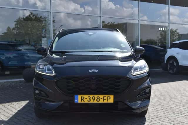 Ford Kuga (2020) thumbnail 3