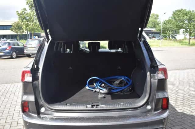 Ford Kuga (2023) thumbnail 17