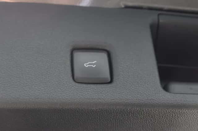 Ford Kuga (2023) thumbnail 20