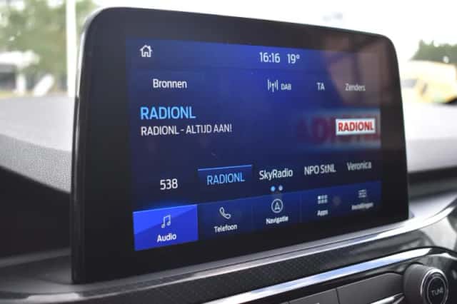 Ford Kuga (2023) thumbnail 42