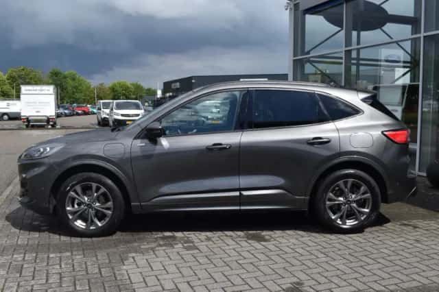 Ford Kuga (2023) thumbnail 8