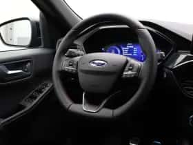 Ford Kuga thumbnail 11