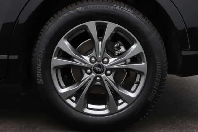 Ford Kuga (2020) thumbnail 15