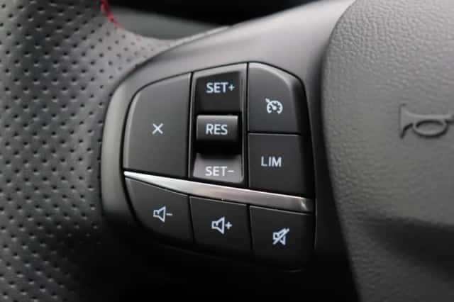 Ford Kuga (2020) thumbnail 28