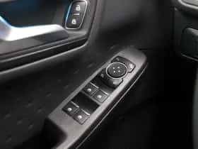 Ford Kuga thumbnail 30