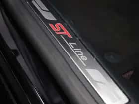 Ford Kuga thumbnail 32