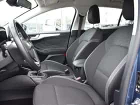 Ford Focus thumbnail 17