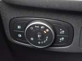 Ford Focus thumbnail 10