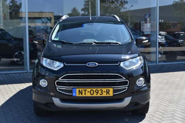 Ford EcoSport (2017) thumbnail 2