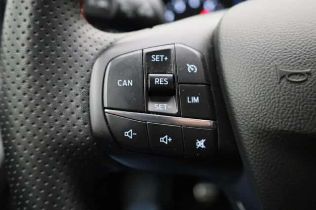 Ford Focus (2023) thumbnail 20