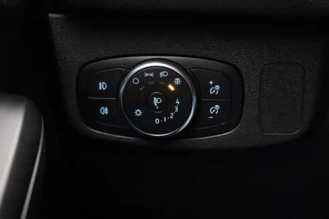 Ford Focus (2023) thumbnail 24