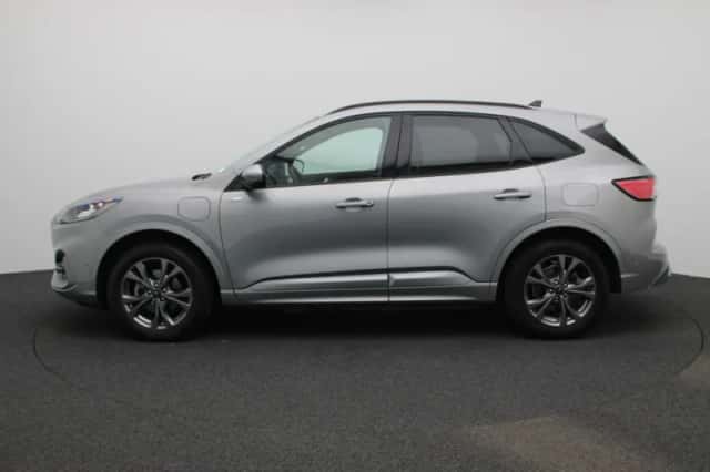 Ford Kuga (2023) thumbnail 4